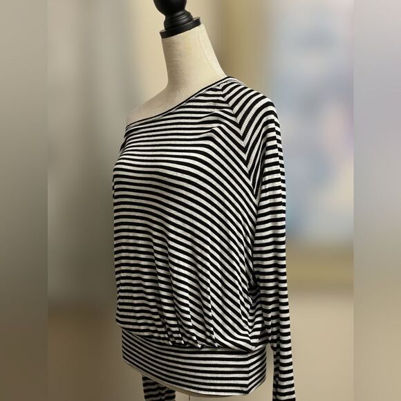 Heather by Bordeaux All Day Tee Boat Neck Striped Top w/Cinched Waist (Med - Picture 4 of 10